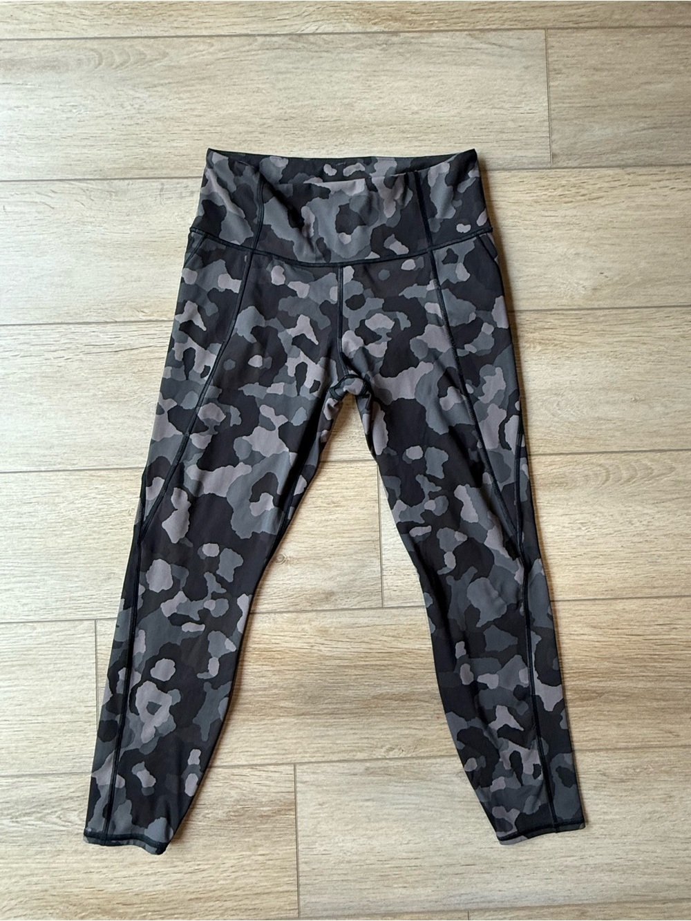Athleta Gray & Black Camo Lightweight Leggings